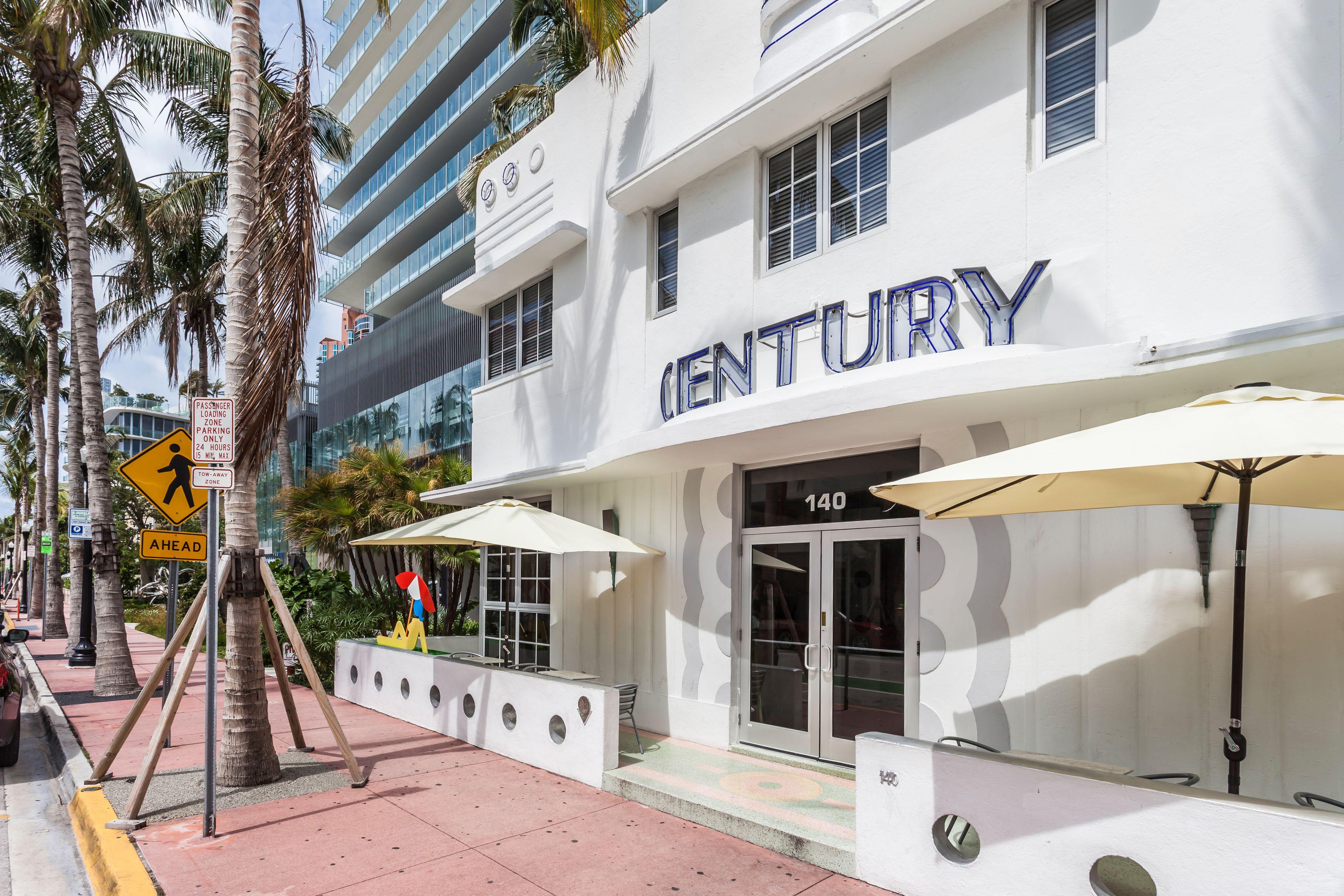 Century Hotel — Photos 1